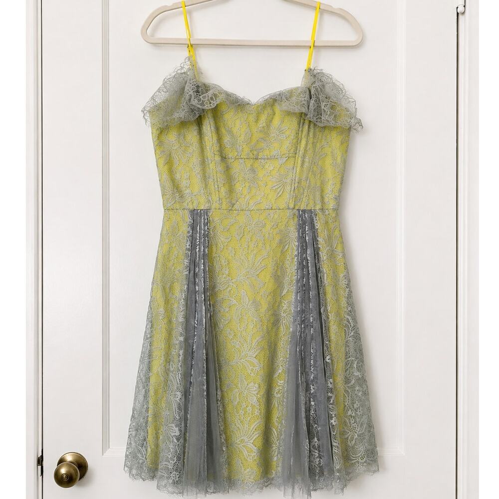 BCBGMAXAZRIA Max Azria Yellow and Silver Lace Corset Dress – Size 12